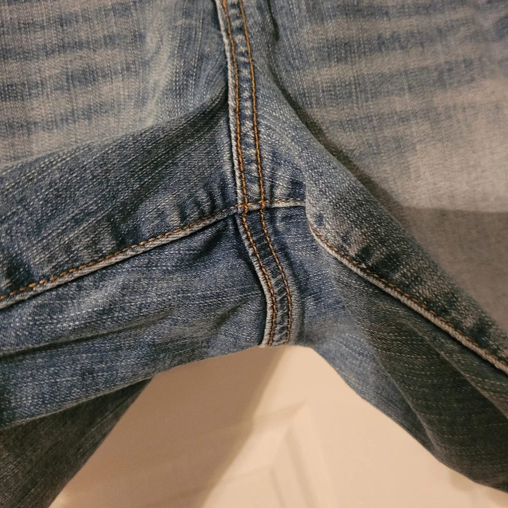 Torrid denim shorts size 14 Distressed